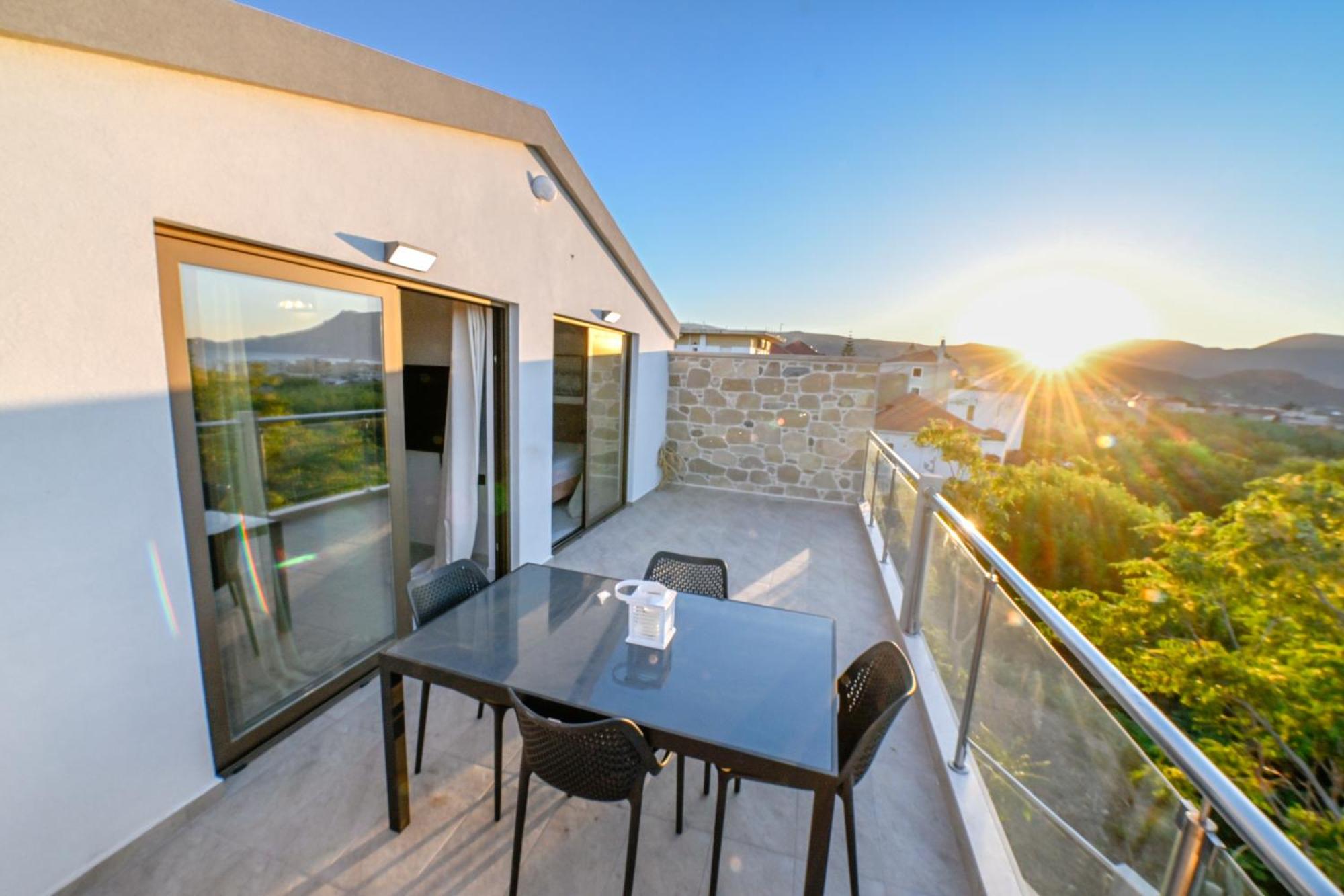 Eagle Bay Loft Apartment Kissamos Ngoại thất bức ảnh